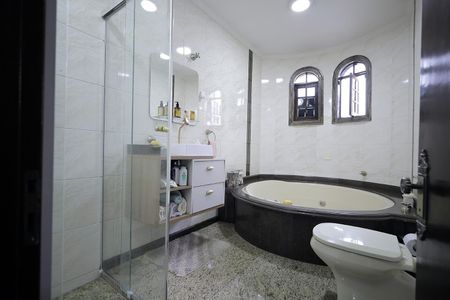 Casa à venda com 160m², 3 quartos e 2 vagasBanheiro Suíte