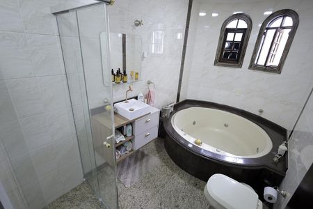Casa à venda com 160m², 3 quartos e 2 vagasBanheiro Suíte