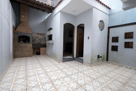 Casa à venda com 160m², 3 quartos e 2 vagasQuintal e Churrasqueira