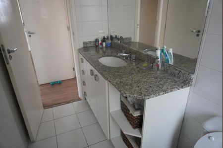 Apartamento à venda com 132m², 3 quartos e 2 vagasBanheiro