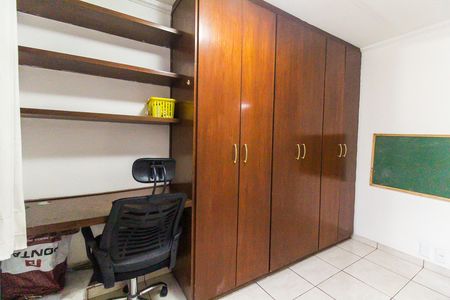 Apartamento à venda com 42m², 2 quartos e 1 vagaQuarto 2