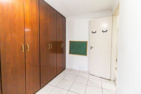 Apartamento à venda com 42m², 2 quartos e 1 vagaQuarto 2