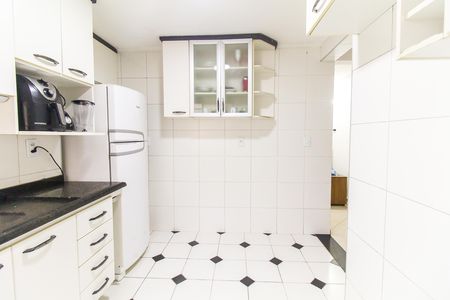 Apartamento à venda com 42m², 2 quartos e 1 vagaCozinha e Área de Serviço