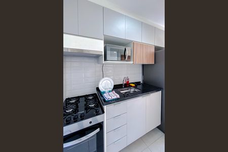 Apartamento à venda com 27m², 1 quarto e sem vaga Apartamento à venda com 27m², 1 quarto e sem vagaCozinha e Área de Serviço