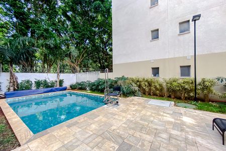 Apartamento à venda com 27m², 1 quarto e sem vaga Apartamento à venda com 27m², 1 quarto e sem vagaÁrea comum - Piscina