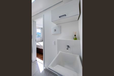 Apartamento à venda com 27m², 1 quarto e sem vaga Apartamento à venda com 27m², 1 quarto e sem vagaCozinha e Área de Serviço