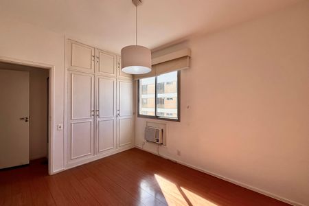 Quarto 3 de apartamento à venda com 4 quartos, 124m² em Jardim Botânico, Rio de Janeiro