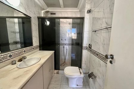Banheiro da Suíte de apartamento à venda com 4 quartos, 124m² em Jardim Botânico, Rio de Janeiro