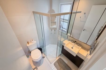 Banheiro de apartamento para alugar com 1 quarto, 42m² em Vila Mariana, São Paulo