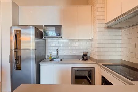 Cozinha de apartamento para alugar com 1 quarto, 42m² em Vila Mariana, São Paulo