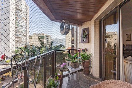 Varanda de apartamento para alugar com 4 quartos, 217m² em Jardim da Saúde, São Paulo