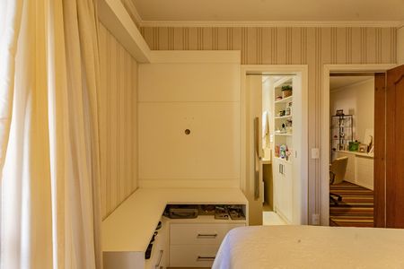 Apartamento para alugar com 217m², 4 quartos e 3 vagas Apartamento para alugar com 217m², 4 quartos e 3 vagasSuíte 1