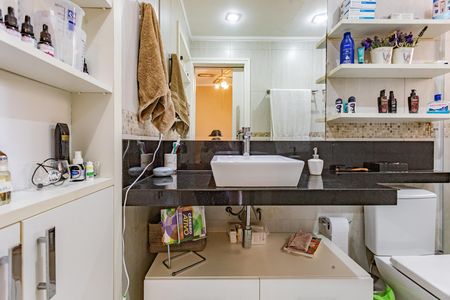 Apartamento para alugar com 217m², 4 quartos e 3 vagas Apartamento para alugar com 217m², 4 quartos e 3 vagasBanheiro da Suíte 2