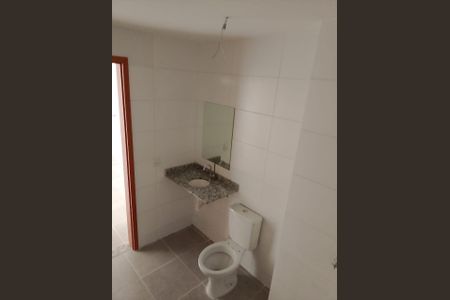 Banheiro de apartamento para alugar com 2 quartos, 40m² em Jardim Boa Vista (Zona Oeste), Osasco