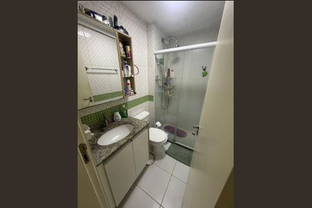 Apartamento à venda com 58m², 2 quartos e 1 vaga Apartamento à venda com 58m², 2 quartos e 1 vagaBanheiro social