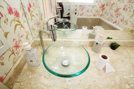 Casa de condomínio para alugar com 105m², 3 quartos e 2 vagasLavabo