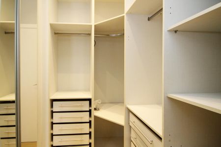 Casa de condomínio para alugar com 105m², 3 quartos e 2 vagasCloset Suíte