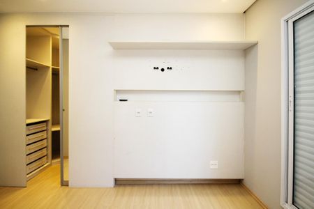 Casa de condomínio para alugar com 105m², 3 quartos e 2 vagasSuíte