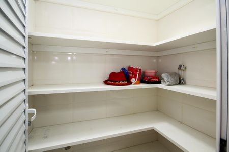 Casa de condomínio para alugar com 105m², 3 quartos e 2 vagasDespensa