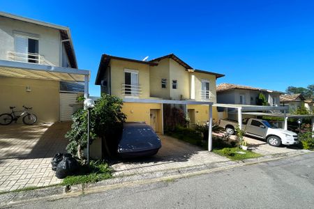 Casa de condomínio para alugar com 105m², 3 quartos e 2 vagasFachada Casa