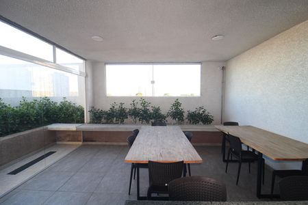 Apartamento para alugar com 47m², 2 quartos e 1 vagaÁrea Comum