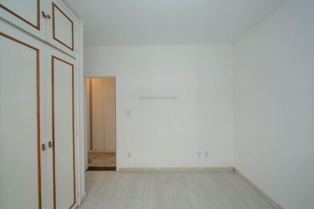 Apartamento à venda com 109m², 3 quartos e 2 vagas Apartamento à venda com 109m², 3 quartos e 2 vagasQUARTO2