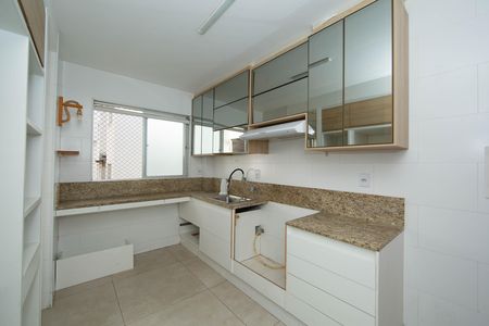 Apartamento à venda com 109m², 3 quartos e 2 vagas Apartamento à venda com 109m², 3 quartos e 2 vagasCOZINHA