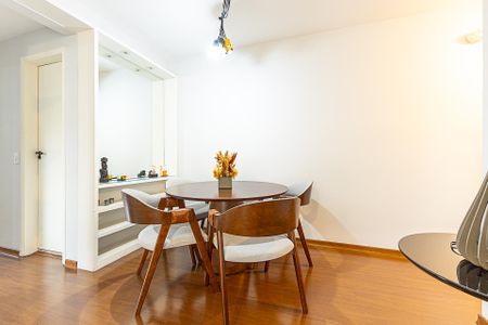 Apartamento à venda com 62m², 2 quartos e 1 vaga