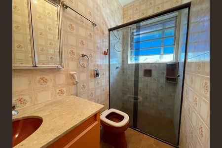 Casa para alugar com 237m², 5 quartos e 8 vagas Casa para alugar com 237m², 5 quartos e 8 vagasBanheiro 1