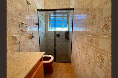 Casa para alugar com 237m², 5 quartos e 8 vagas Casa para alugar com 237m², 5 quartos e 8 vagasBanheiro 1