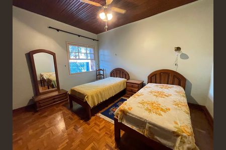 Casa para alugar com 237m², 5 quartos e 8 vagas Casa para alugar com 237m², 5 quartos e 8 vagasQuarto 2