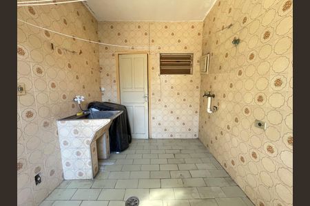 Casa para alugar com 237m², 5 quartos e 8 vagas Casa para alugar com 237m², 5 quartos e 8 vagasLavanderia