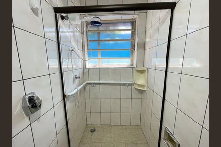 Casa para alugar com 237m², 5 quartos e 8 vagas Casa para alugar com 237m², 5 quartos e 8 vagasBanheiro 2