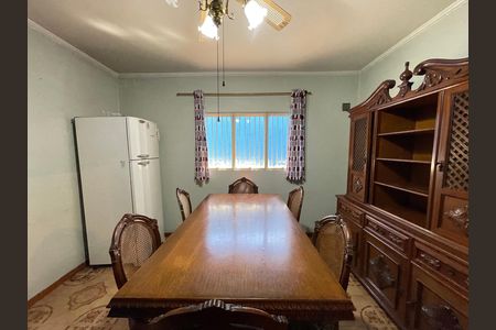 Casa para alugar com 237m², 5 quartos e 8 vagas Casa para alugar com 237m², 5 quartos e 8 vagasSala de Jantar
