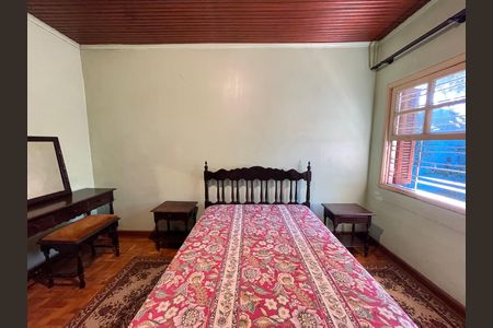 Casa para alugar com 237m², 5 quartos e 8 vagas Casa para alugar com 237m², 5 quartos e 8 vagasQuarto 1