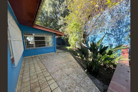 Casa para alugar com 237m², 5 quartos e 8 vagas Casa para alugar com 237m², 5 quartos e 8 vagasQuintal