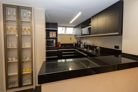 Apartamento à venda com 108m², 3 quartos e 1 vaga Apartamento à venda com 108m², 3 quartos e 1 vagaCozinha
