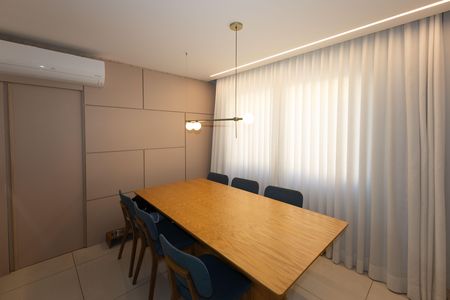 Apartamento à venda com 108m², 3 quartos e 1 vaga Apartamento à venda com 108m², 3 quartos e 1 vagaSala de Jantar