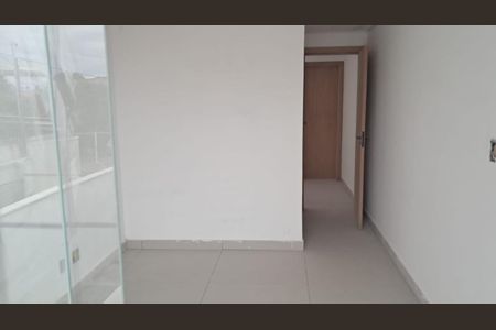 Casa à venda com 2 quartos, 77m² em Copacabana, Belo Horizonte