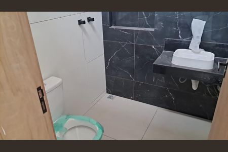Casa à venda com 2 quartos, 77m² em Copacabana, Belo Horizonte