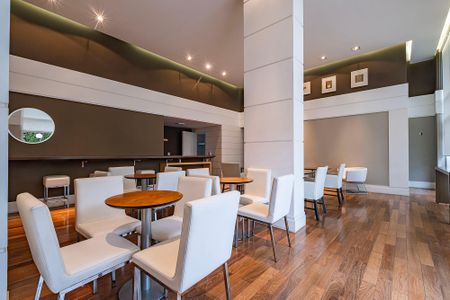 Apartamento à venda com 280m², 4 quartos e 4 vagas Apartamento à venda com 280m², 4 quartos e 4 vagasSalão de Festas