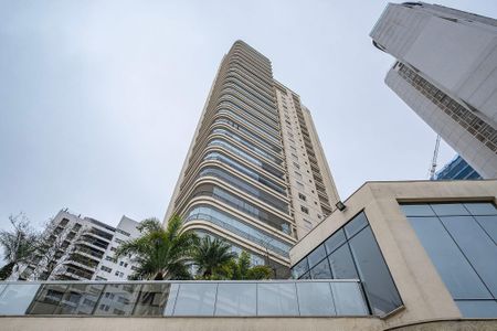 Apartamento à venda com 280m², 4 quartos e 4 vagas Apartamento à venda com 280m², 4 quartos e 4 vagasFachada