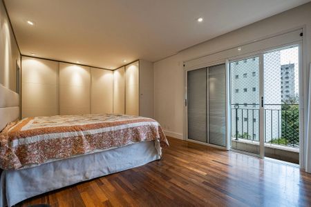 Apartamento à venda com 280m², 4 quartos e 4 vagas Apartamento à venda com 280m², 4 quartos e 4 vagasSuíte 1
