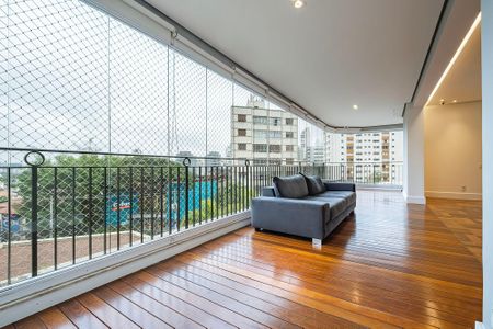Apartamento à venda com 280m², 4 quartos e 4 vagas Apartamento à venda com 280m², 4 quartos e 4 vagasSala