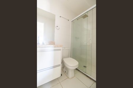 Apartamento para alugar com 70m², 2 quartos e 1 vaga Apartamento para alugar com 70m², 2 quartos e 1 vagaBanheiro da Suíte