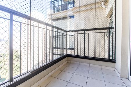 Varanda de apartamento para alugar com 2 quartos, 70m² em Jardim Tupanci, Barueri