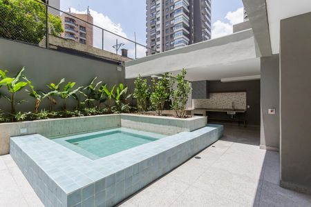 Studio para alugar com 50m², 1 quarto e sem vaga Studio para alugar com 50m², 1 quarto e sem vagaÁrea comum - Piscina