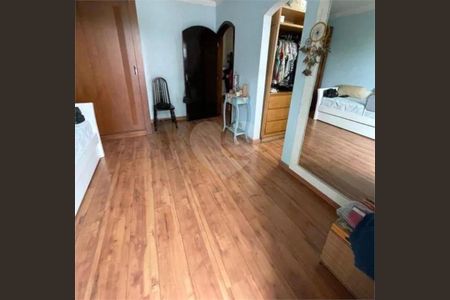 Casa à venda com 3 quartos, 300m² em Jardim Felicidade (Zona Norte), São Paulo