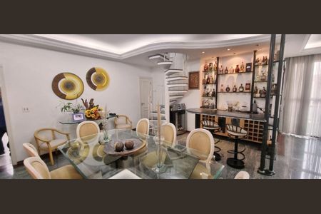 Apartamento para alugar com 360m², 5 quartos e 4 vagas Apartamento para alugar com 360m², 5 quartos e 4 vagasSala de Jantar
