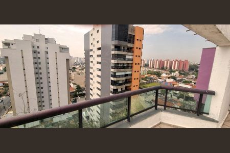 Apartamento para alugar com 360m², 5 quartos e 4 vagas Apartamento para alugar com 360m², 5 quartos e 4 vagasVaranda